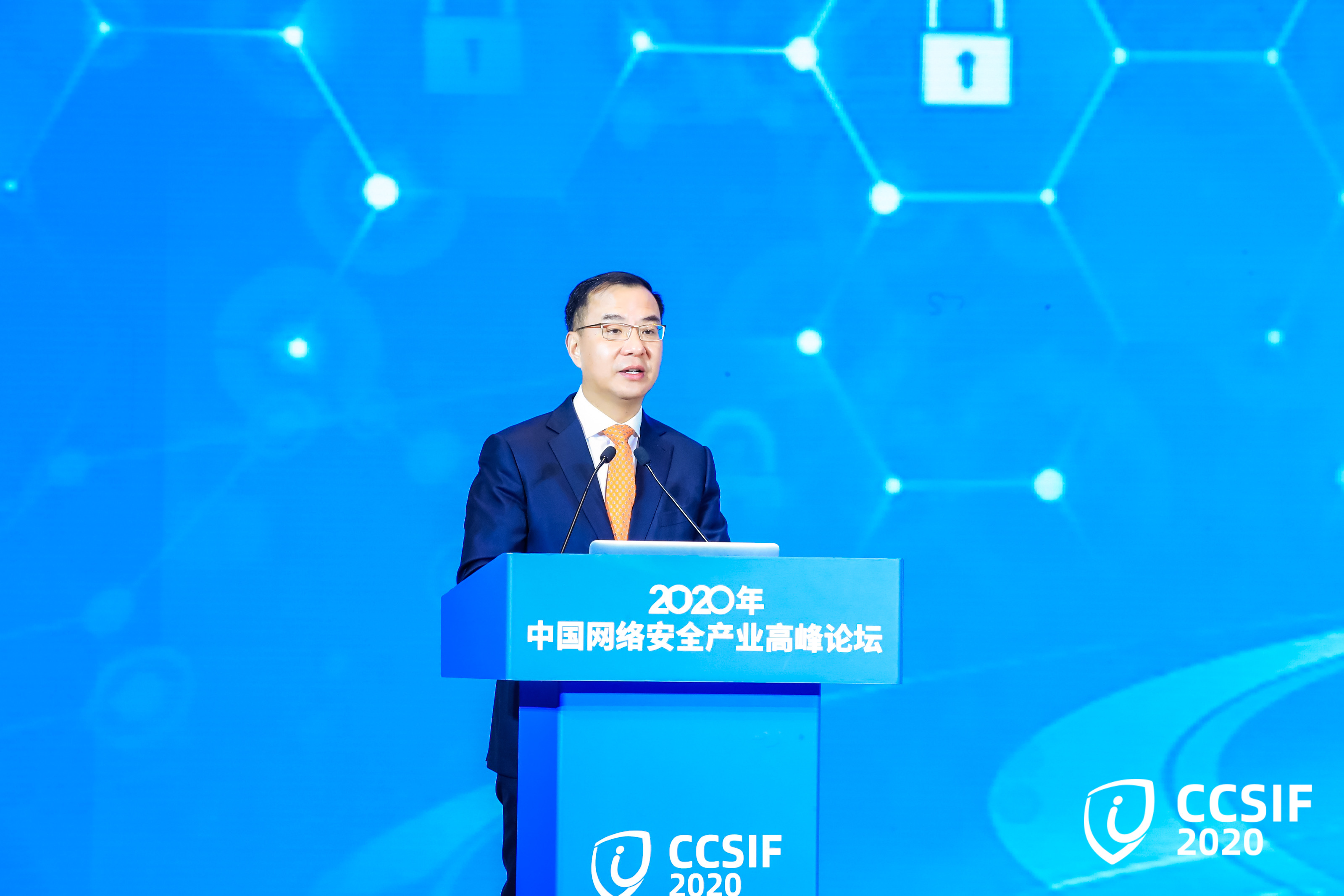 刘烈宏.jpg